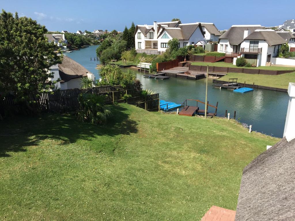 Villa Thatch House On The Canals à St Francis Bay Extérieur photo